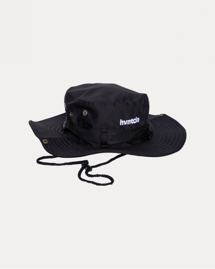 CLASSIC FONT BLACK BUCKET HAT